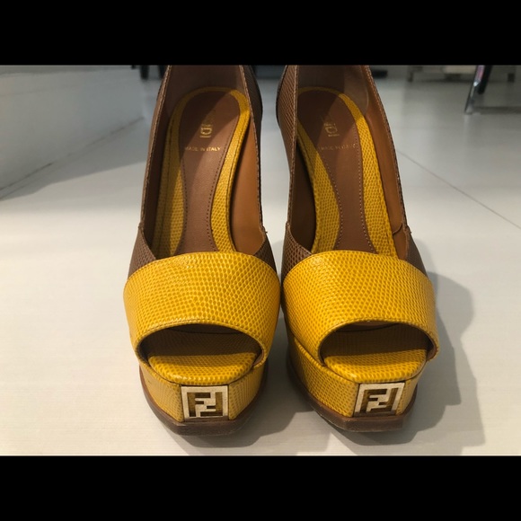 Original Fendi Platform Heels size 36 1/2 - Picture 6 of 6